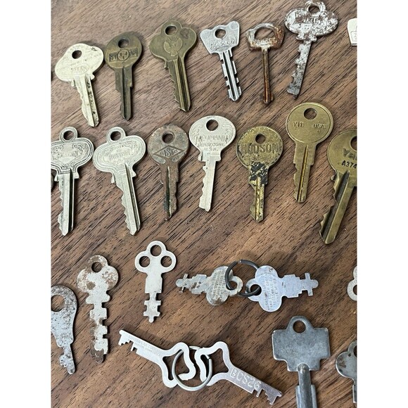 OLD VTG Photo Art JEWELRY STEAMPUNK Corbin Star Cole Hudson Russwin Yale KEY LOT - Picture 5 of 8